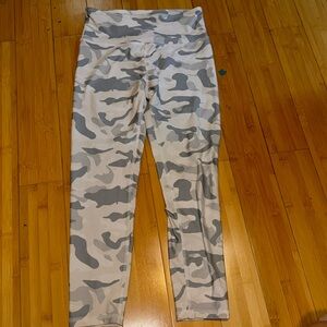 Balance Collection Easy Mid Calf Camo Capri